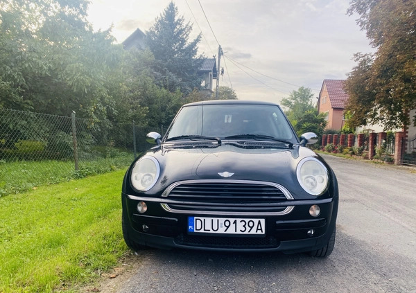 MINI ONE cena 7999 przebieg: 205900, rok produkcji 2002 z Legnica małe 137